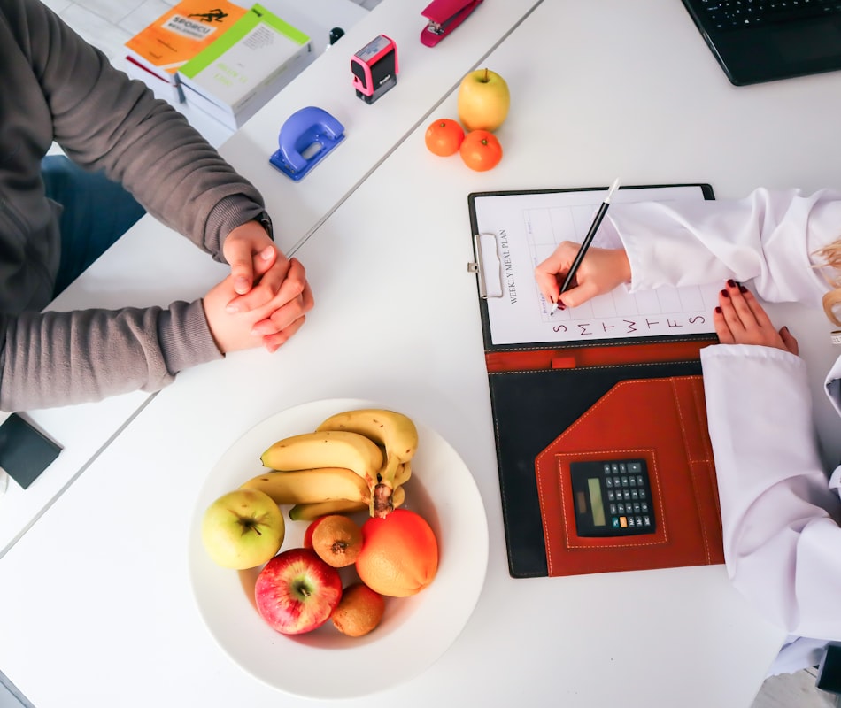Macronutrient timing strategies
